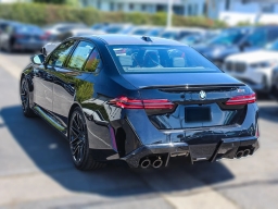 BMW M5 Base (A8) Sedan 2026