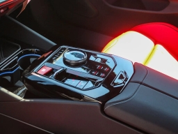 BMW M5 Base (A8) Sedan 2026