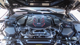 BMW M5 Base (A8) Sedan 2026