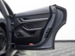 Porsche Taycan 4 AWD 2026