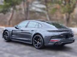 Porsche Panamera Base RWD 2026