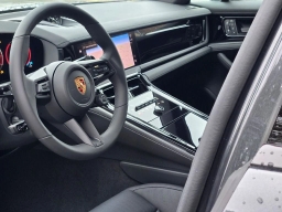 Porsche Panamera Base RWD 2026