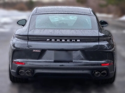 Porsche Panamera Base RWD 2026