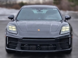Porsche Panamera Base RWD 2026