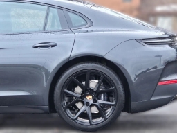 Porsche Panamera Base RWD 2026