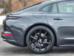 Porsche Panamera Base RWD 2026