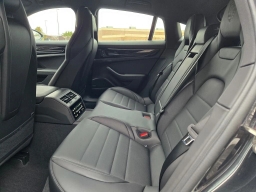 Porsche Panamera Base RWD 2026