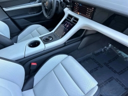 Porsche Taycan 4S AWD 2026