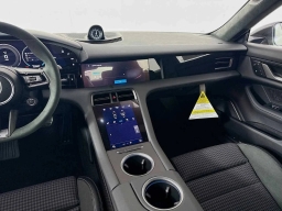 Porsche Taycan Turbo AWD 2025