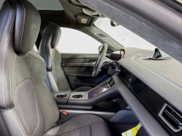 Porsche Taycan Turbo AWD 2025