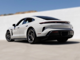Porsche Taycan Turbo AWD 2025