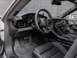 Porsche Taycan Turbo AWD 2025