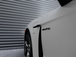 Porsche Taycan Turbo AWD 2025