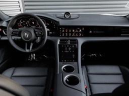 Porsche Taycan Turbo AWD 2025