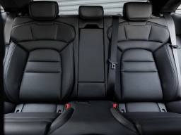 Porsche Taycan Turbo AWD 2025