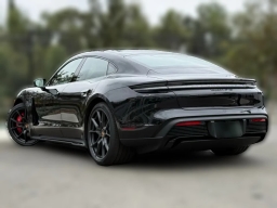 Porsche Taycan GTS AWD 2026