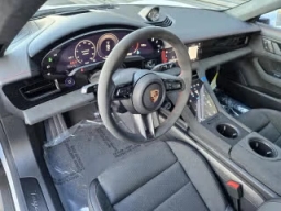 Porsche Taycan GTS AWD 2026