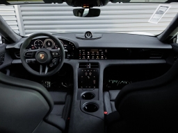 Porsche Taycan GTS AWD 2025