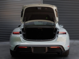 Porsche Taycan GTS AWD 2025