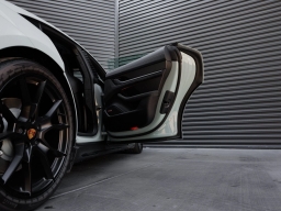 Porsche Taycan GTS AWD 2025