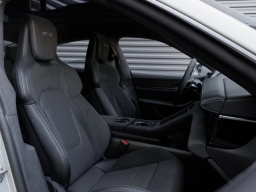 Porsche Taycan GTS AWD 2025