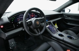 Porsche Taycan GTS AWD 2026