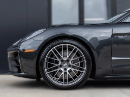 Porsche Panamera 4 E-Hybrid AWD 2026