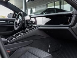 Porsche Panamera 4 E-Hybrid AWD 2026