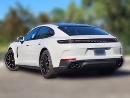 Porsche Panamera 4 E-Hybrid AWD 2025