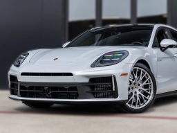 Porsche Panamera 4 E-Hybrid AWD 2026