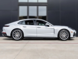 Porsche Panamera 4 E-Hybrid AWD 2026