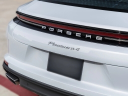 Porsche Panamera 4 E-Hybrid AWD 2026