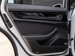 Porsche Panamera 4 E-Hybrid AWD 2026