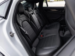 Porsche Panamera 4 E-Hybrid AWD 2026