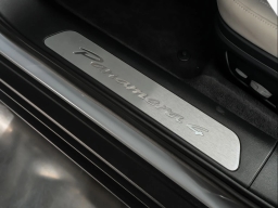 Porsche Panamera 4 E-Hybrid AWD 2026