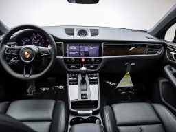Porsche Macan T AWD 2026