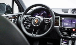 Porsche Macan T AWD 2026