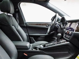 Porsche Macan T AWD 2026