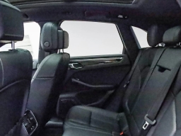 Porsche Macan T AWD 2026
