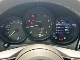 Porsche Macan T AWD 2026