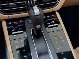 Porsche Macan T AWD 2025