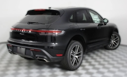 Porsche Macan T AWD 2026