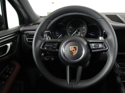 Porsche Macan T AWD 2026
