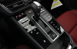 Porsche Macan T AWD 2026