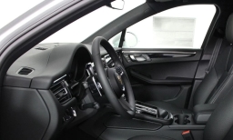 Porsche Macan T AWD 2026