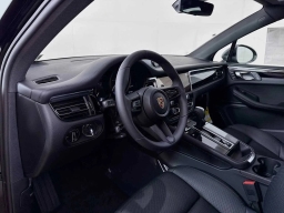 Porsche Macan T AWD 2025