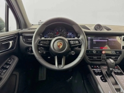 Porsche Macan T AWD 2025