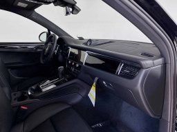 Porsche Macan T AWD 2025