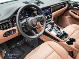 Porsche Macan T AWD 2026