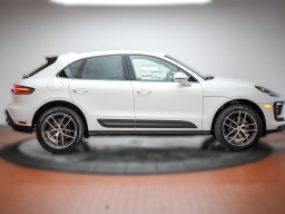 Porsche Macan T AWD 2026